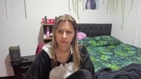 Lauren Independent model online show from February 6, 2:09 pm