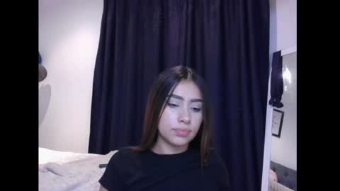 Lauren Clauz online show from November 20, 12:00 am