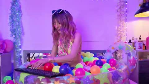 Snapshot of lauren_evans96 chatting on February 22, 3:18 am Lauren evans9 online show from February 22, 3:18 am