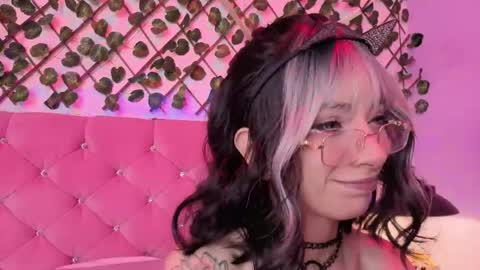 Snapshot of lauren_evans96 chatting on March 6, 3:36 am Lauren evans9 online show from March 6, 3:36 am