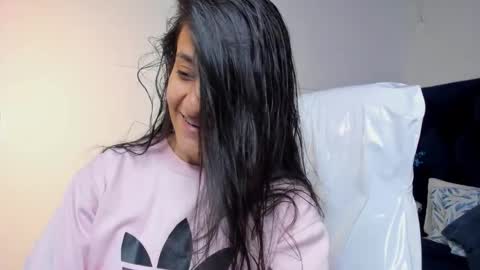 Lauren online show from February 4, 11:38 am