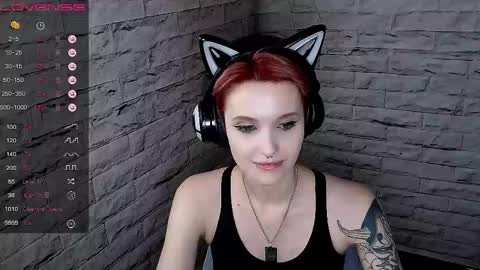 Eva online show from May 18, 6:58 pm