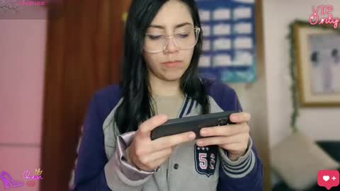 Lauren online show from March 31, 6:14 am