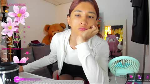 Snapshot of laurencesophiets chatting on April 17, 4:21 pm SF online show from April 17, 4:21 pm