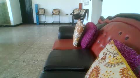 Snapshot of laurenhot94 chatting on October 2, 3:19 pm laurenhot94 online show from October 2, 3:19 pm