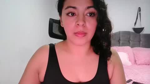 laurenhot94 online show from February 5, 6:23 pm