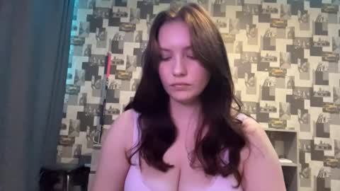 Hannah online show from September 19, 4:07 pm