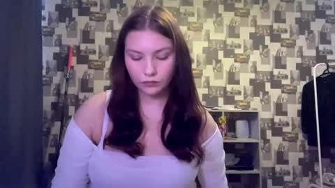 Hannah online show from September 23, 4:21 pm