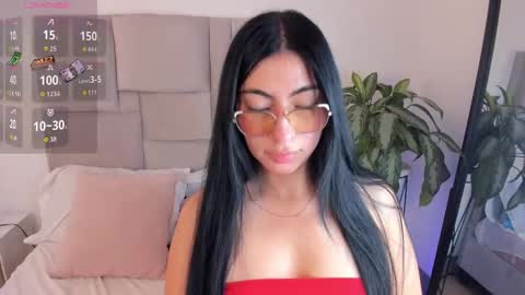 laurenn_smitth online show from October 1, 1:28 pm