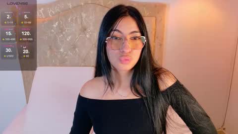laurenn_smitth online show from November 27, 12:40 pm