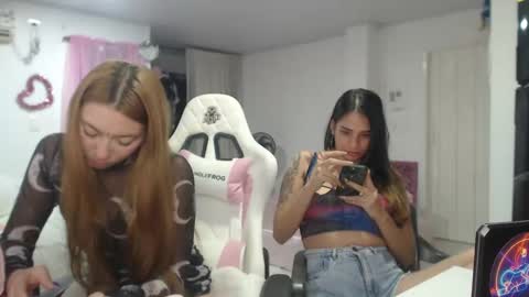 Lauren online show from February 13, 9:33 pm