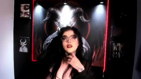  LAUREN INDEPENDENT MODEL HELP ME REACH 100 LIKES PLS  online show from July 24, 10:19 pm
