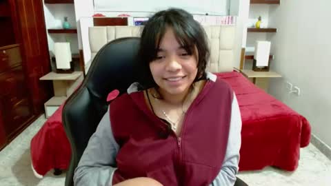 laurent online show from March 12, 9:12 am