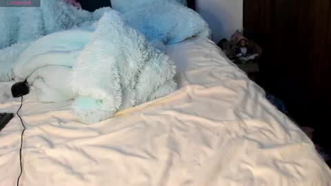 daniela angel     online show from June 12, 10:14 am