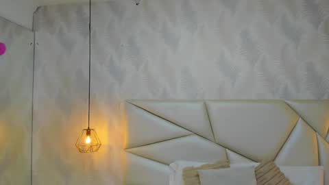 Laurent online show from November 19, 11:54 am