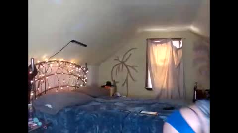 Snapshot of laureybabe44 chatting on March 4, 8:16 pm Lauren online show from March 4, 8:16 pm