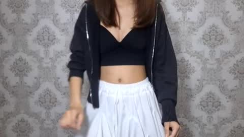 Snapshot of laurideklerk chatting on March 11, 11:05 am Hannah online show from March 11, 11:05 am