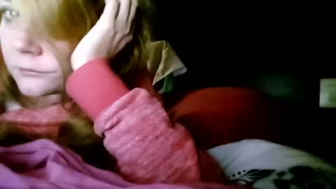 Snapshot of lauriehotxxx chatting on February 1, 6:40 pm lauriehotxxx online show from February 1, 6:40 pm