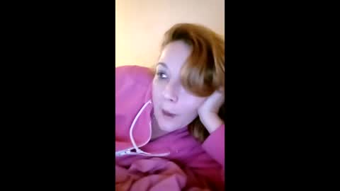 lauriehotxxx online show from February 2, 9:46 pm