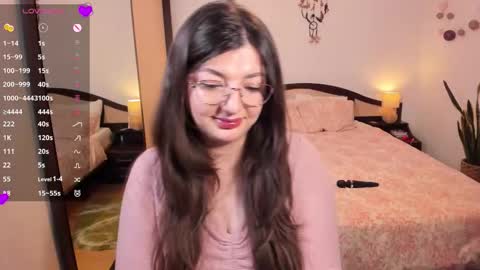 Snapshot of laurielay chatting on March 17, 1:36 pm Laurie online show from March 17, 1:36 pm