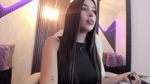 Lau online show from February 25, 6:42 pm