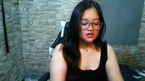 laurine_sexy21 online show from September 9, 12:48 pm