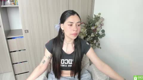 Lauryn online show from May 23, 6:56 pm