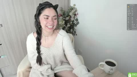 Lauryn online show from May 24, 5:40 pm
