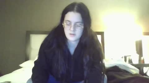 Snapshot of lauvlylu chatting on February 16, 9:16 am lauvlylu online show from February 16, 9:16 am