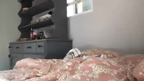 Snapshot of lavender_lulu chatting on October 20, 5:57 pm Little Lulu online show from October 20, 5:57 pm