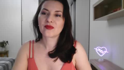 Diana  online show from December 8, 5:01 pm