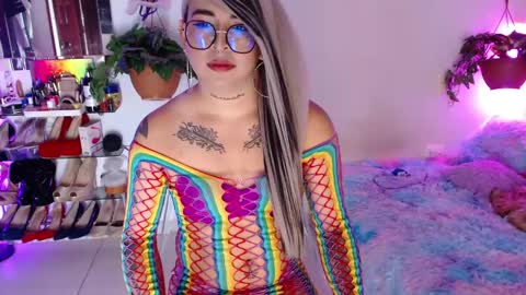 Cristina online show from February 13, 11:45 pm