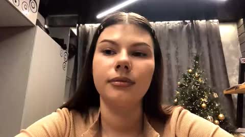 Leela online show from February 11, 4:23 pm