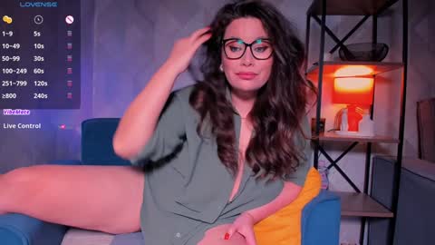 Snapshot of laverna_black chatting on December 24, 3:16 am Laverna online show from December 24, 3:16 am