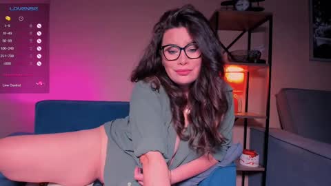 Snapshot of laverna_black chatting on February 10, 3:46 am Laverna online show from February 10, 3:46 am