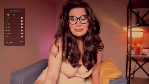 Snapshot of laverna_black chatting on September 16, 1:50 am Laverna online show from September 16, 1:50 am