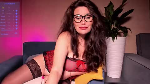 Snapshot of laverna_black chatting on November 8, 2:56 am Laverna online show from November 8, 2:56 am