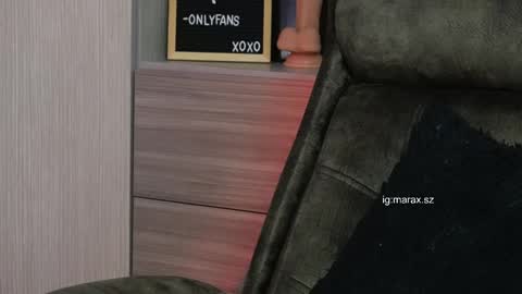 Snapshot of laviah chatting on September 29, 1:11 am Mara online show from September 29, 1:11 am