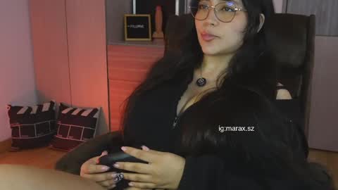 Snapshot of laviah chatting on June 7, 10:35 pm Mara online show from June 7, 10:35 pm