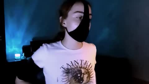 Lavinda online show from November 22, 4:28 pm