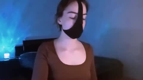 Lavinda online show from February 8, 6:28 am