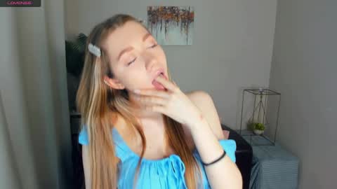 Jane online show from June 10, 9:46 pm