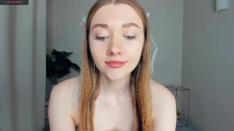 Snapshot of laviniahoutz chatting on July 1, 10:31 pm Jane online show from July 1, 10:31 pm