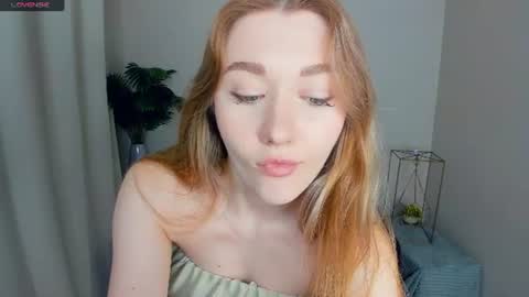 Snapshot of laviniahoutz chatting on July 4, 10:16 pm Jane online show from July 4, 10:16 pm