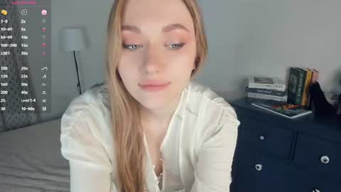 Snapshot of laviniahoutz chatting on July 23, 1:58 am Jane online show from July 23, 1:58 am
