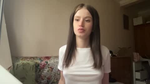 Snapshot of lavonehedrich chatting on June 13, 10:02 am Avrora3 online show from June 13, 10:02 am