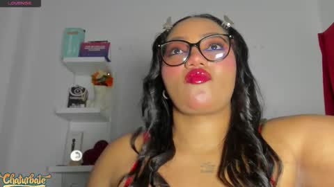 Snapshot of lawrenhills chatting on October 27, 1:20 am lawrenhills online show from October 27, 1:20 am