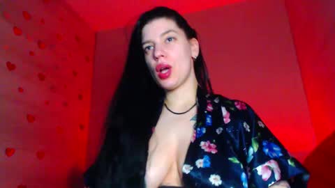 LayaMoon online show from February 14, 11:07 am