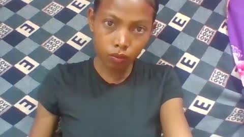 layah157855 online show from July 15, 4:51 am