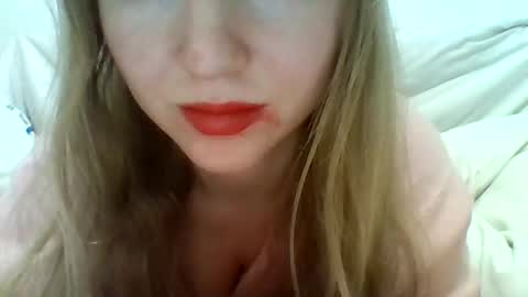 layannalea online show from January 10, 3:29 am